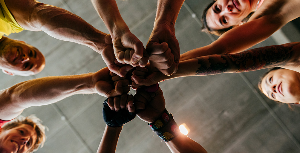 Dinâmica de grupos, relações interpessoais, socialização e contextos